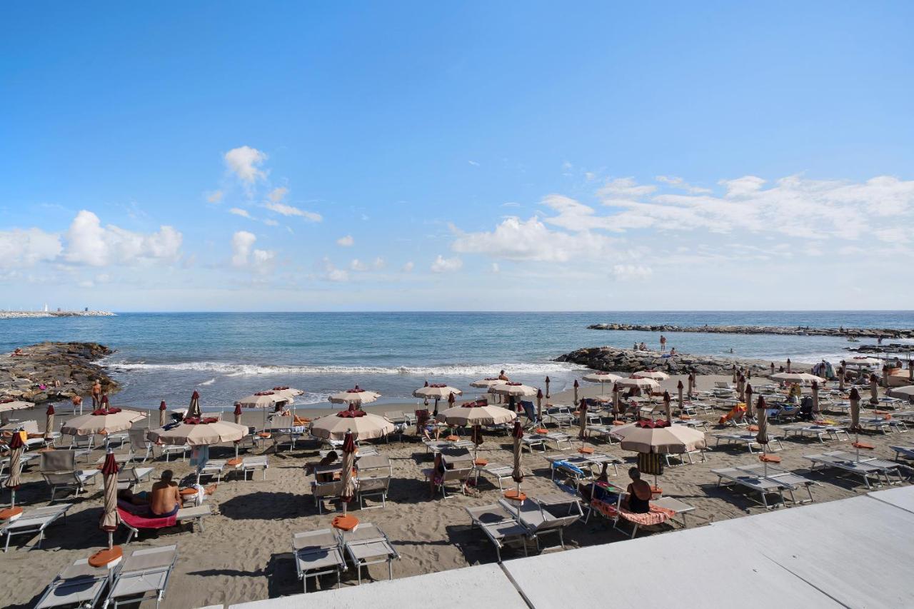 Appartamento Casa di Ali Imperia Esterno foto